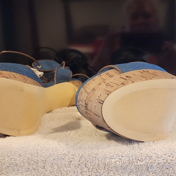 Shoes - Picture 3 of 5